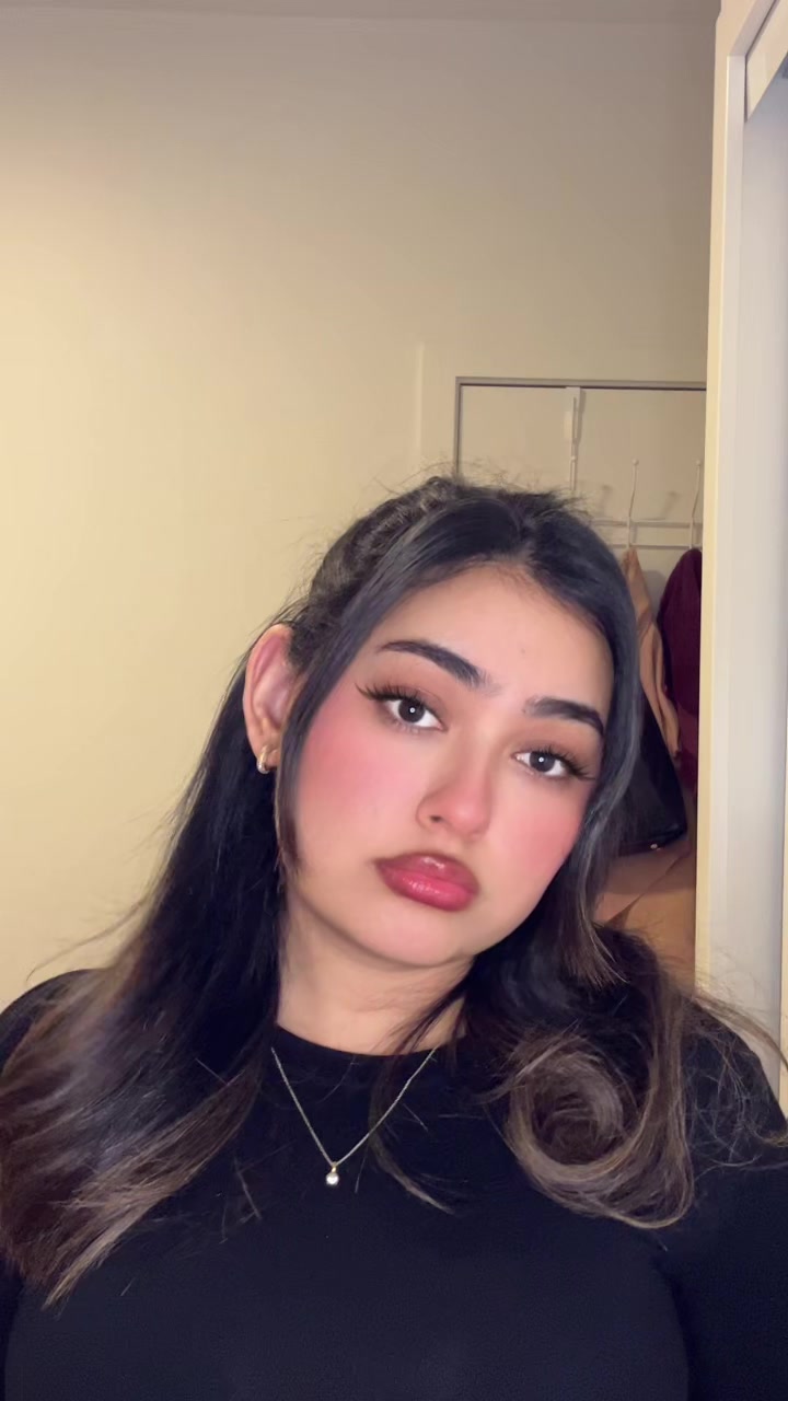 @🦋dipika🦋