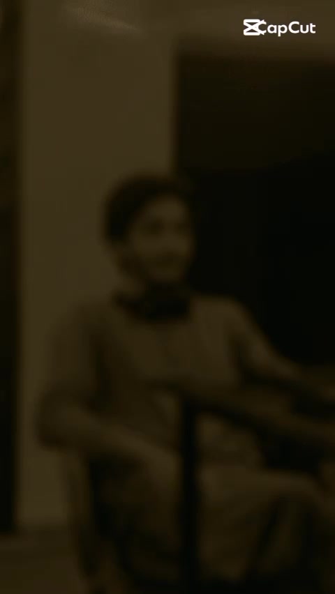 @MALIK ZAIN 😎⚡🤟
