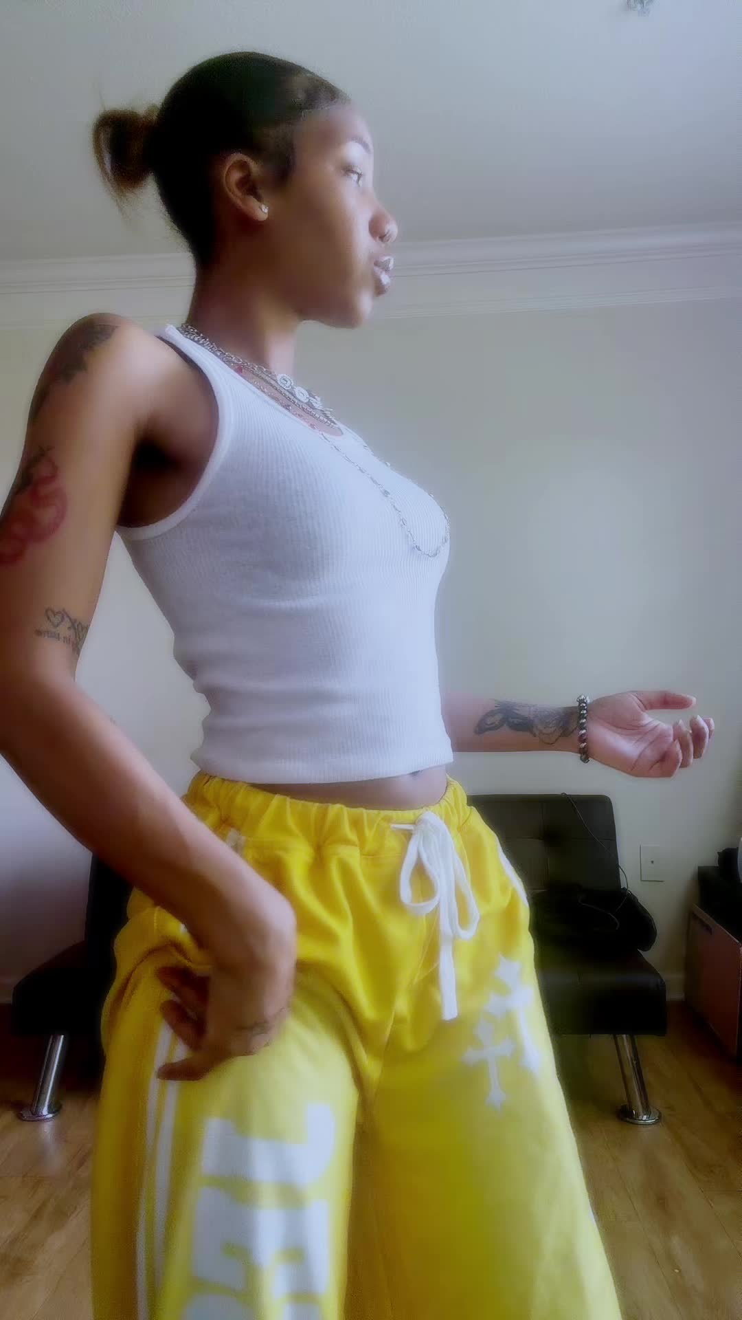 @kaayedabratt1