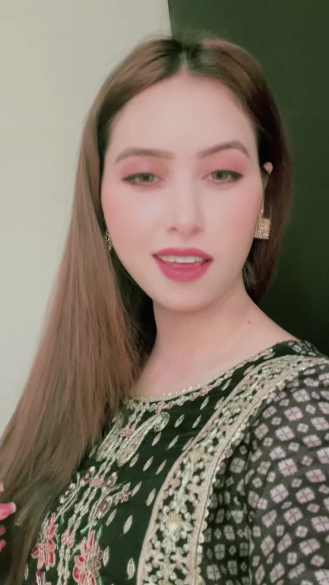 @MahnoorButt🦋🥀