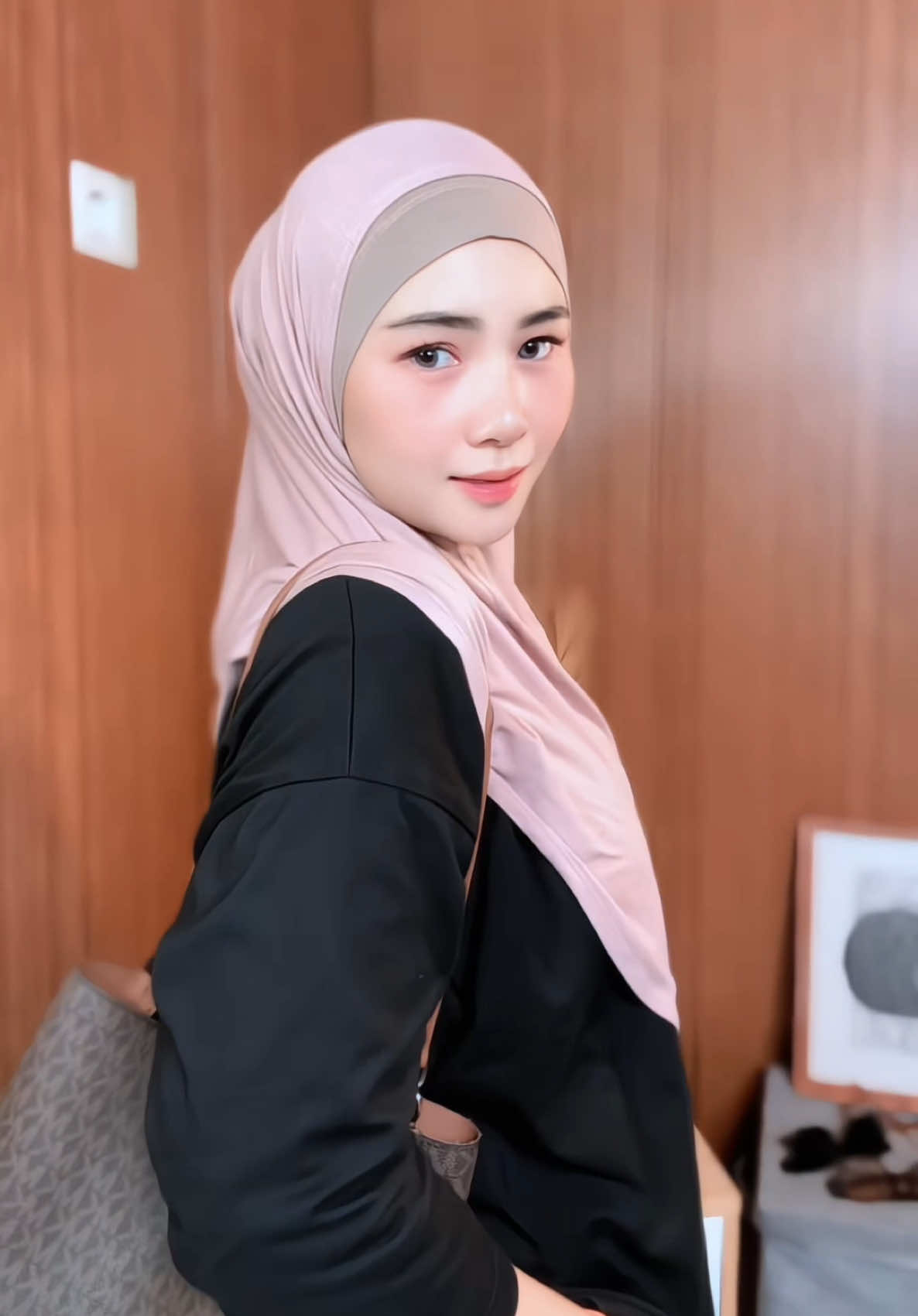 @anindtavs