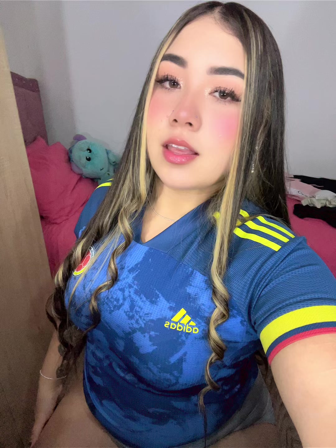 @Nicol Salazar 👑