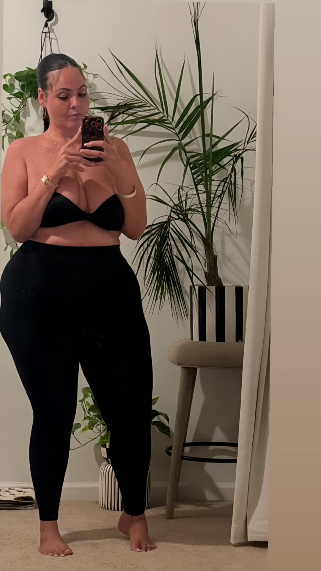 @West Coast Anna  🦋🥥