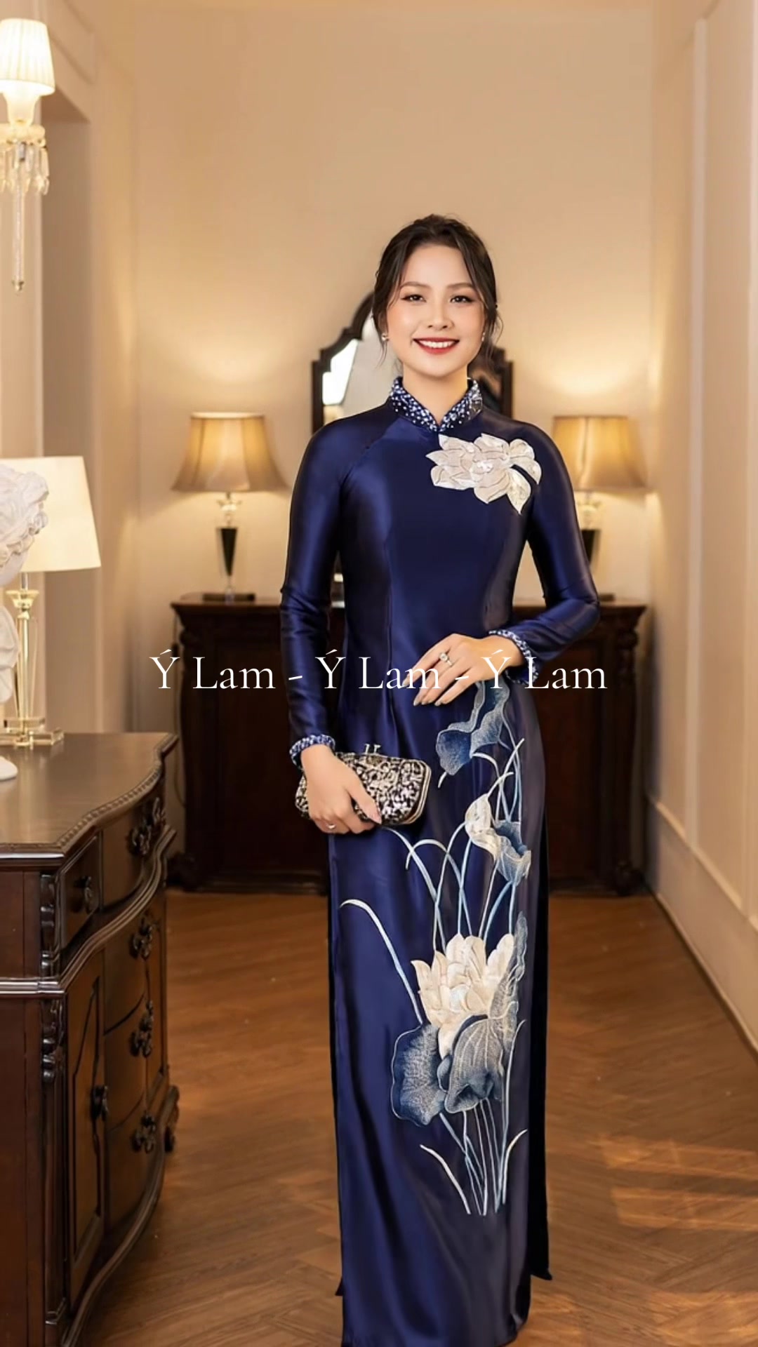 @aodaitrankhuyen