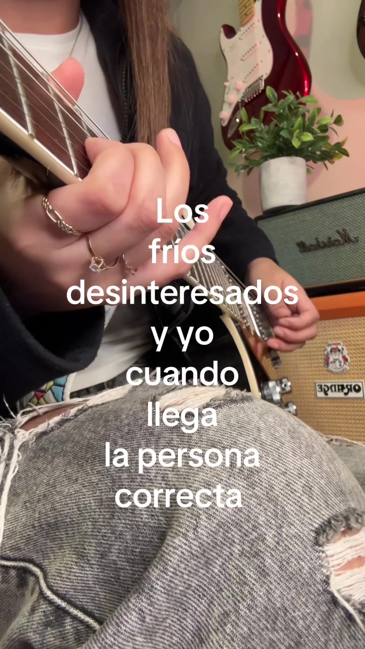 @Camila Alanis