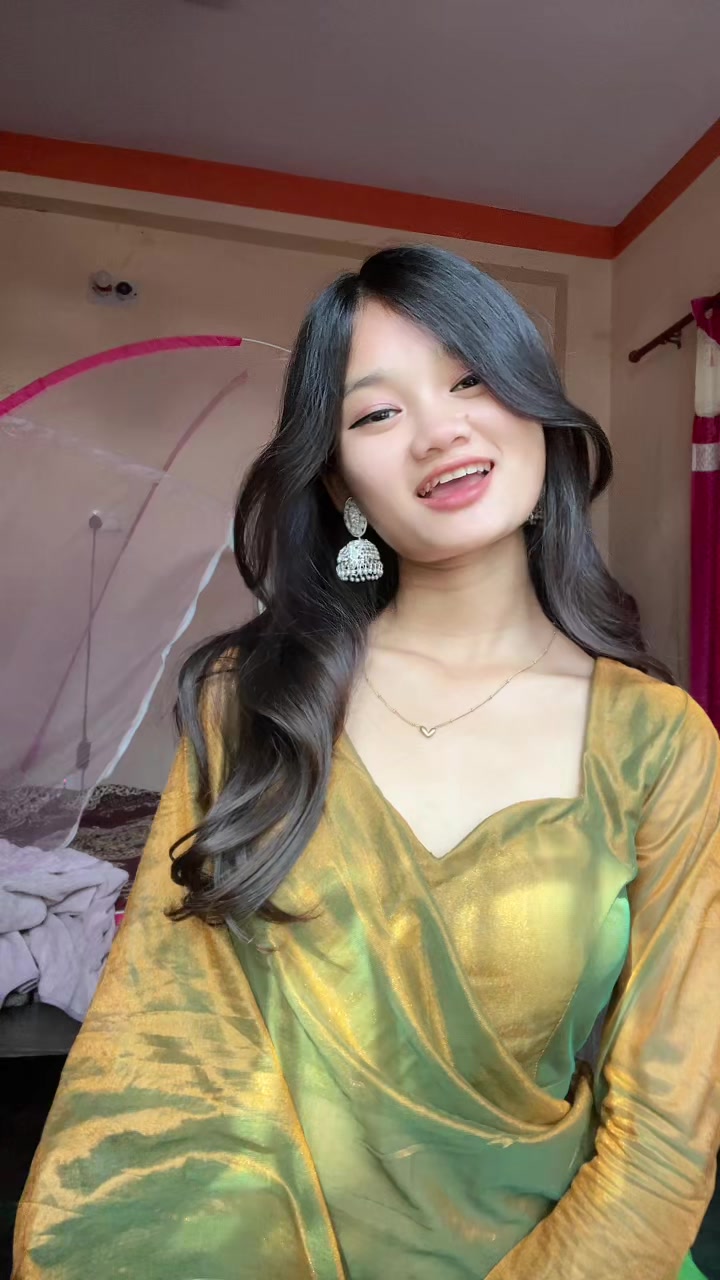 @_smarikafuckin_chh