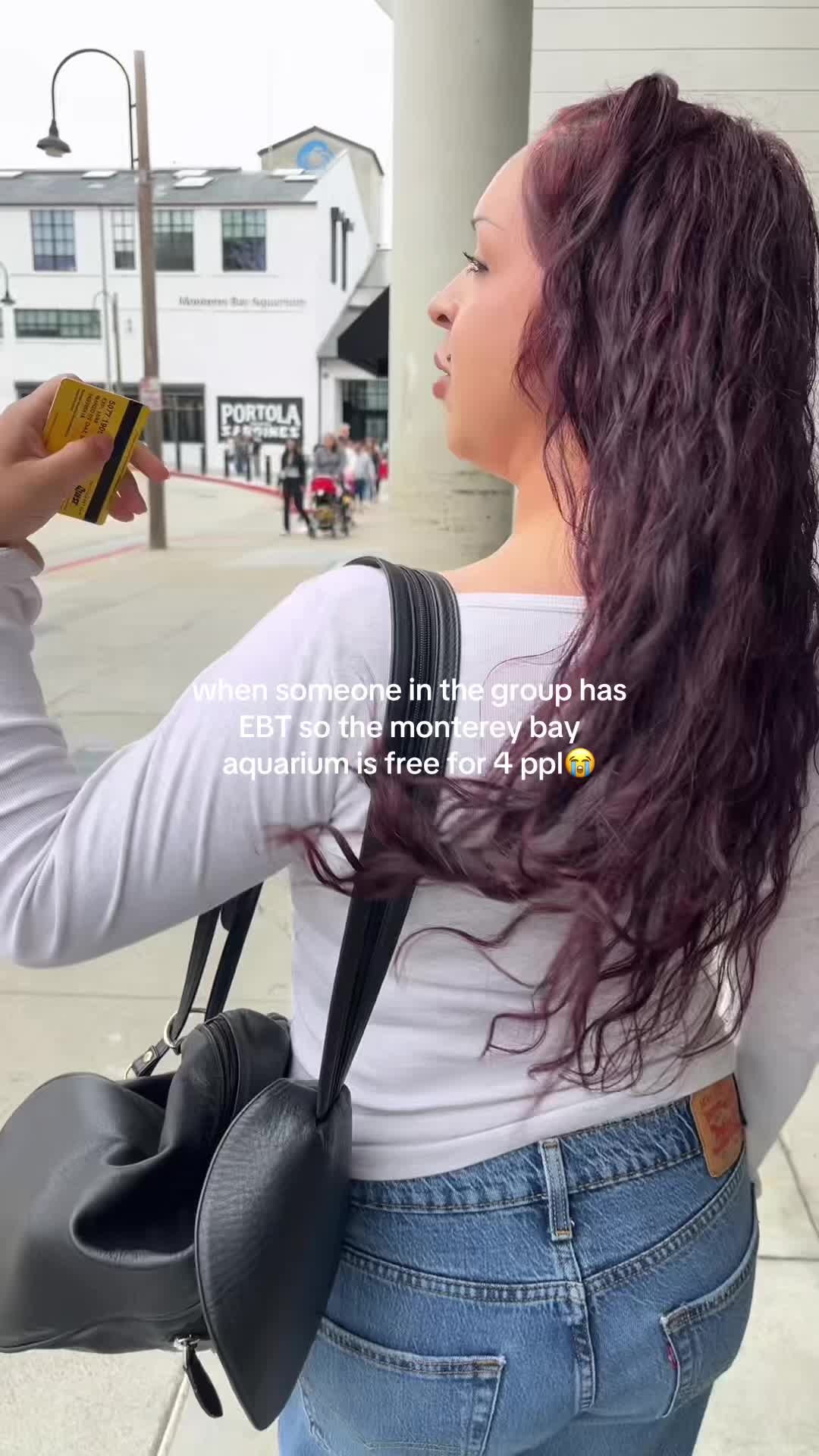 @L E S