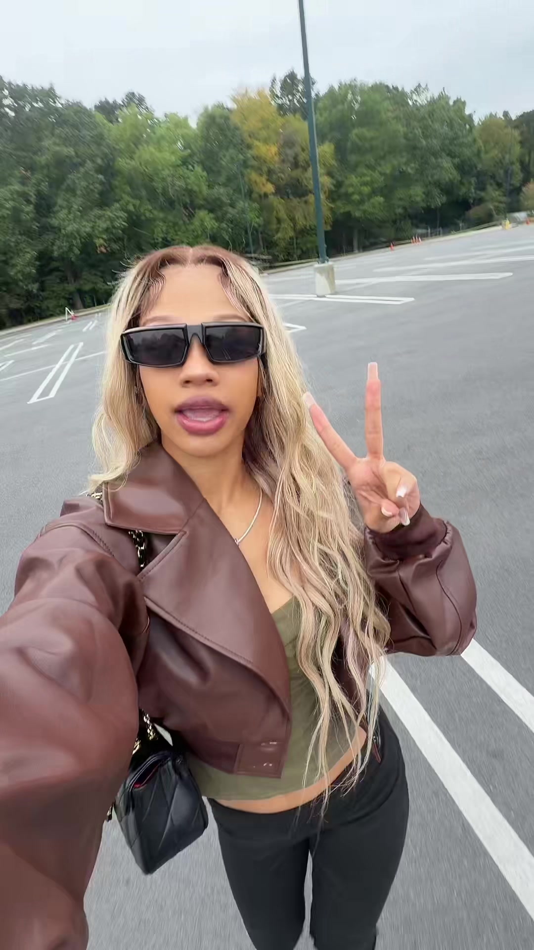 @Farahheartss