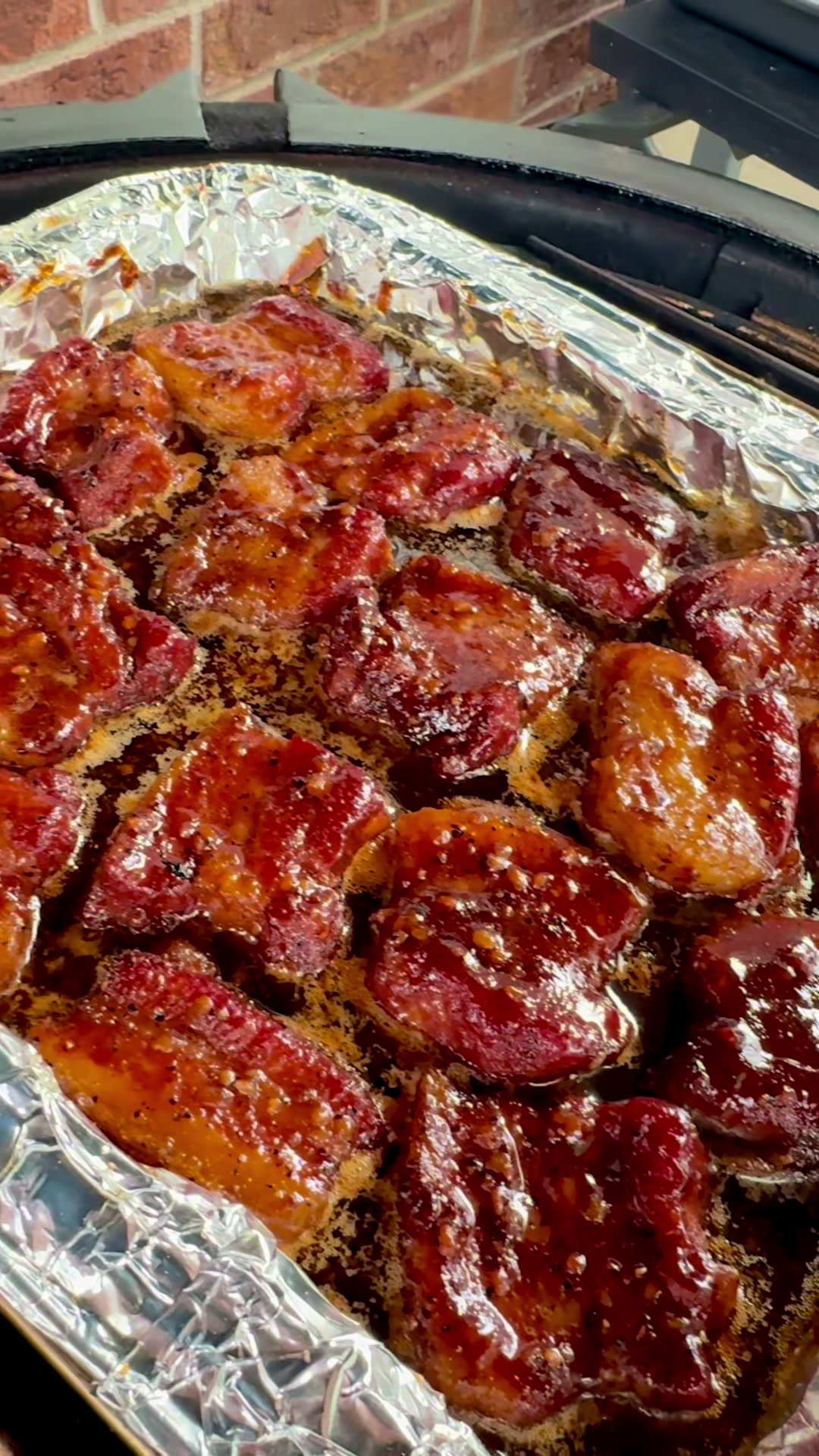 @boltthrowerbbq
