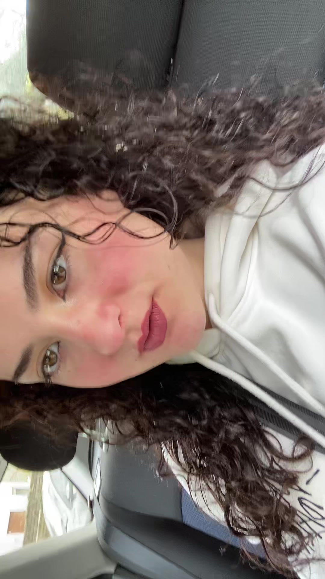 @miaaaa.sfr