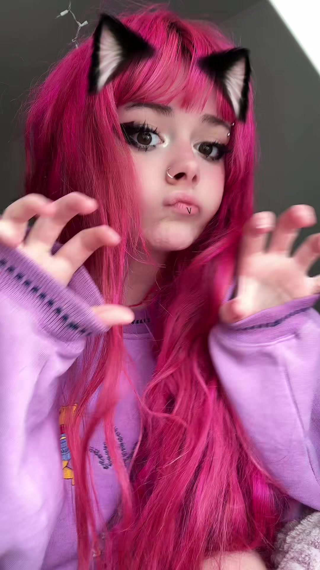 @🖤