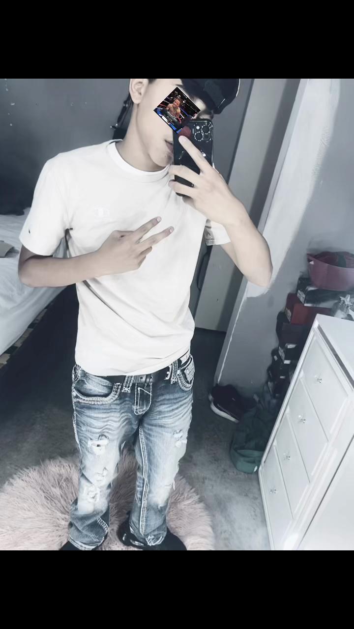 @Ángel_12