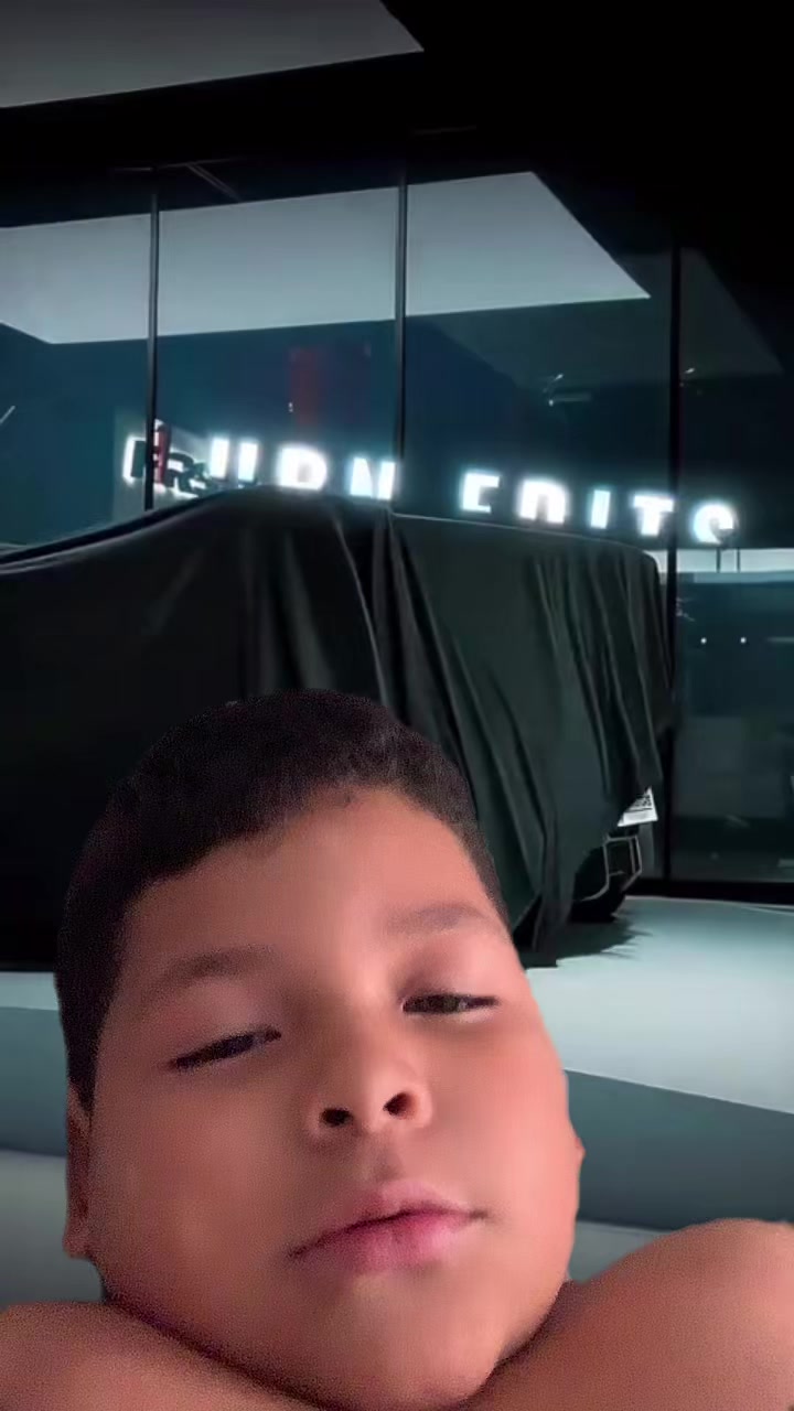 @Chris Cruz
