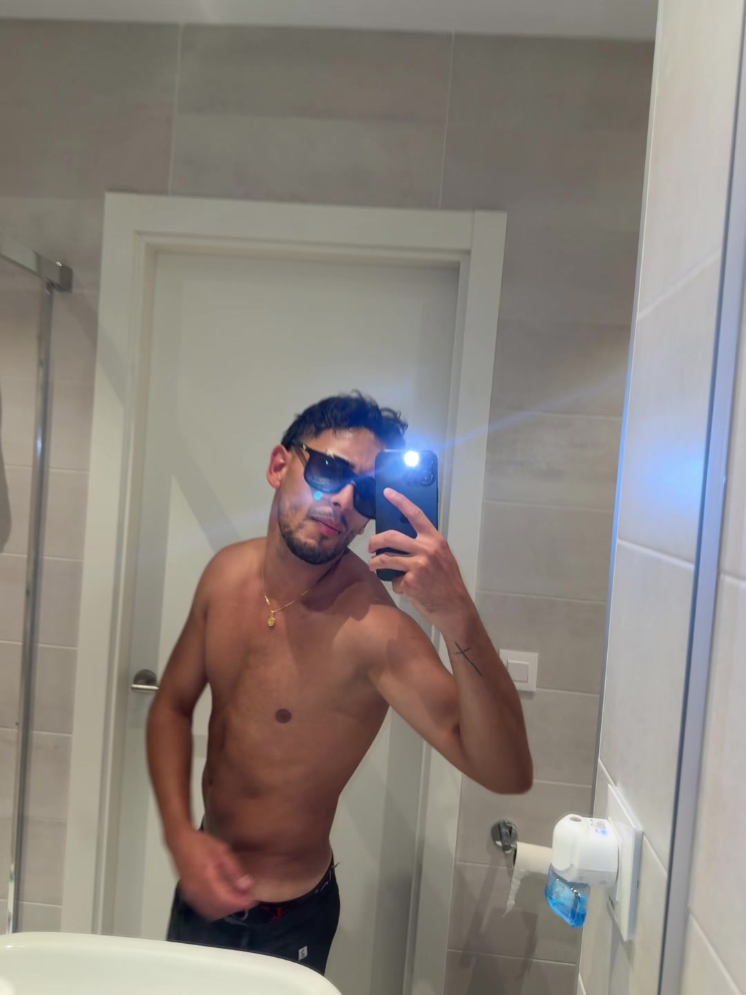 @Agarcia092000
