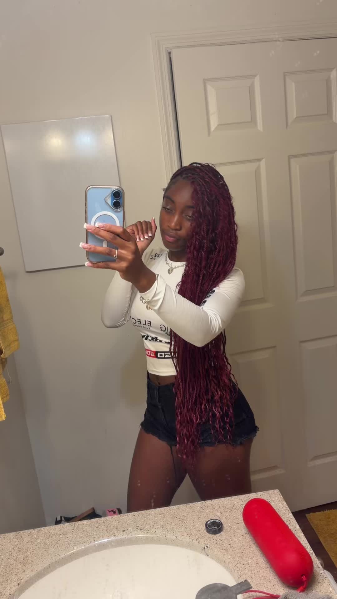 @nothoneste