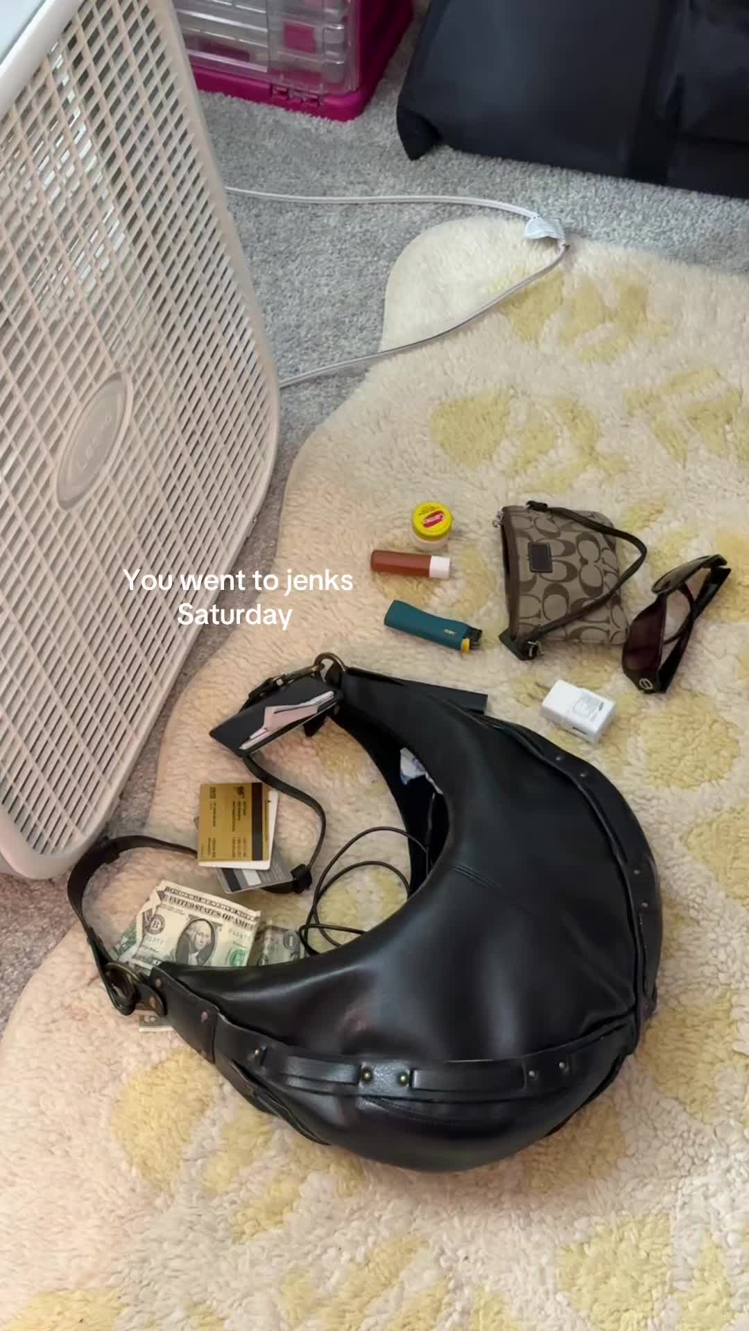 @Livvyシ