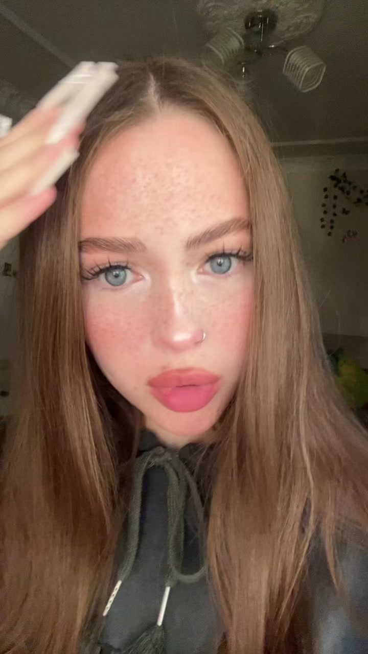 @алинка