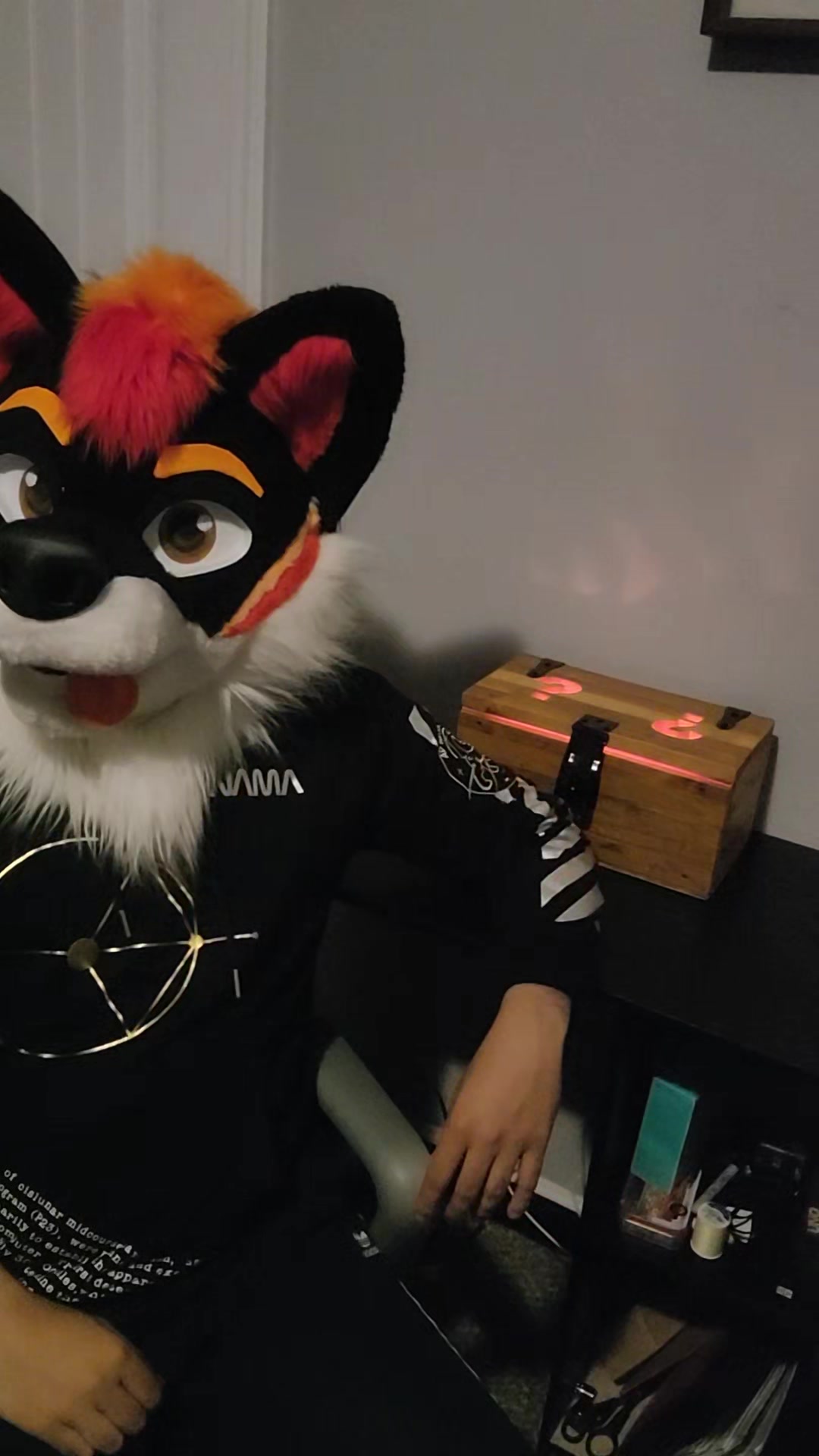 @Luco Foxxo