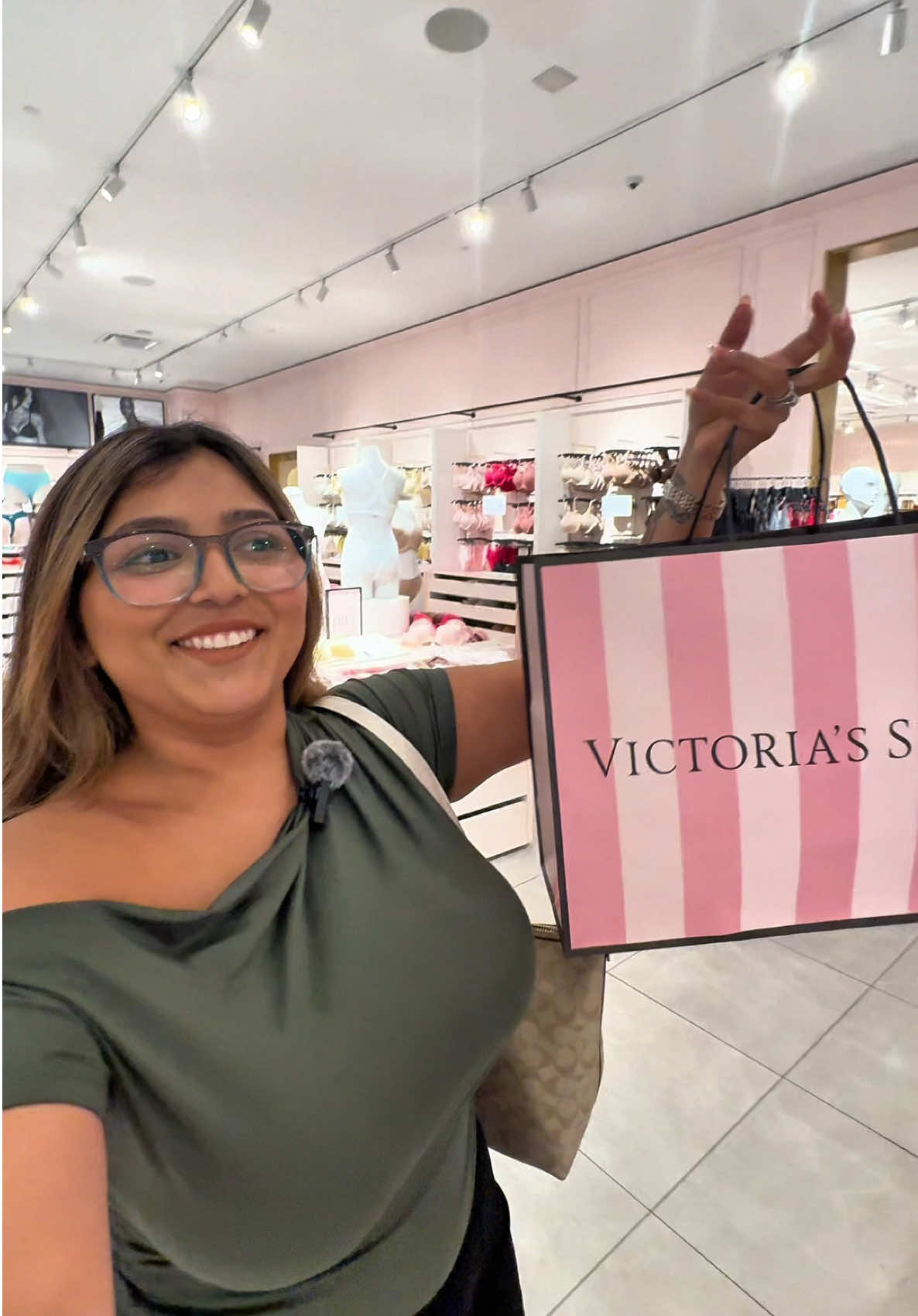 @Sabrina Navarro