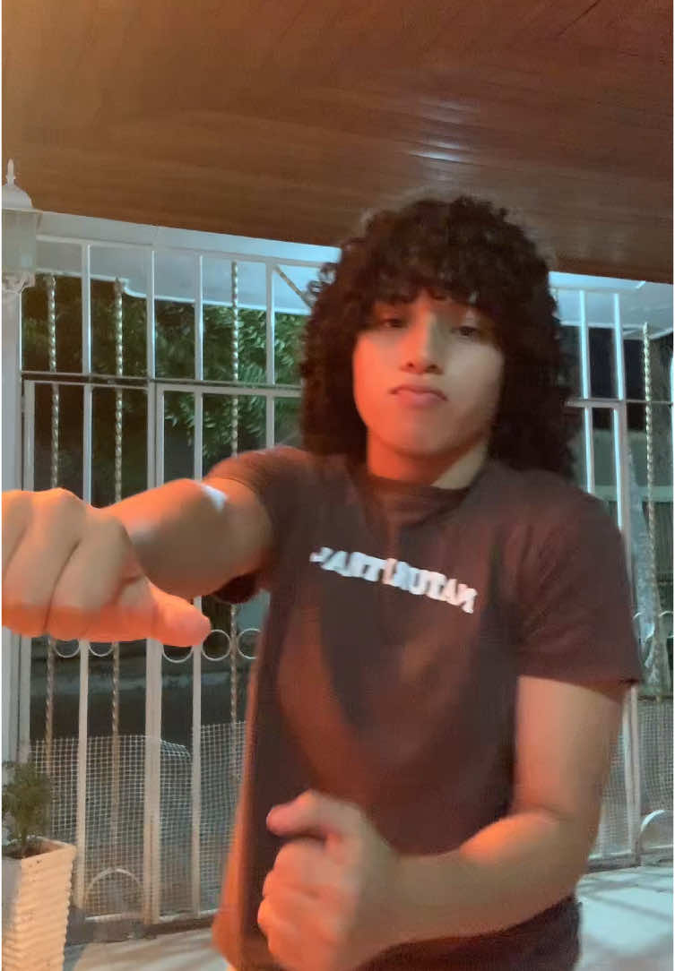 @Leslo