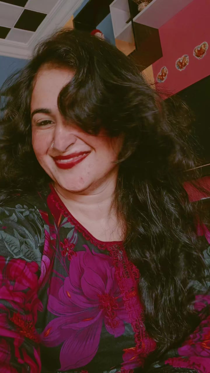 @Farahcreates1