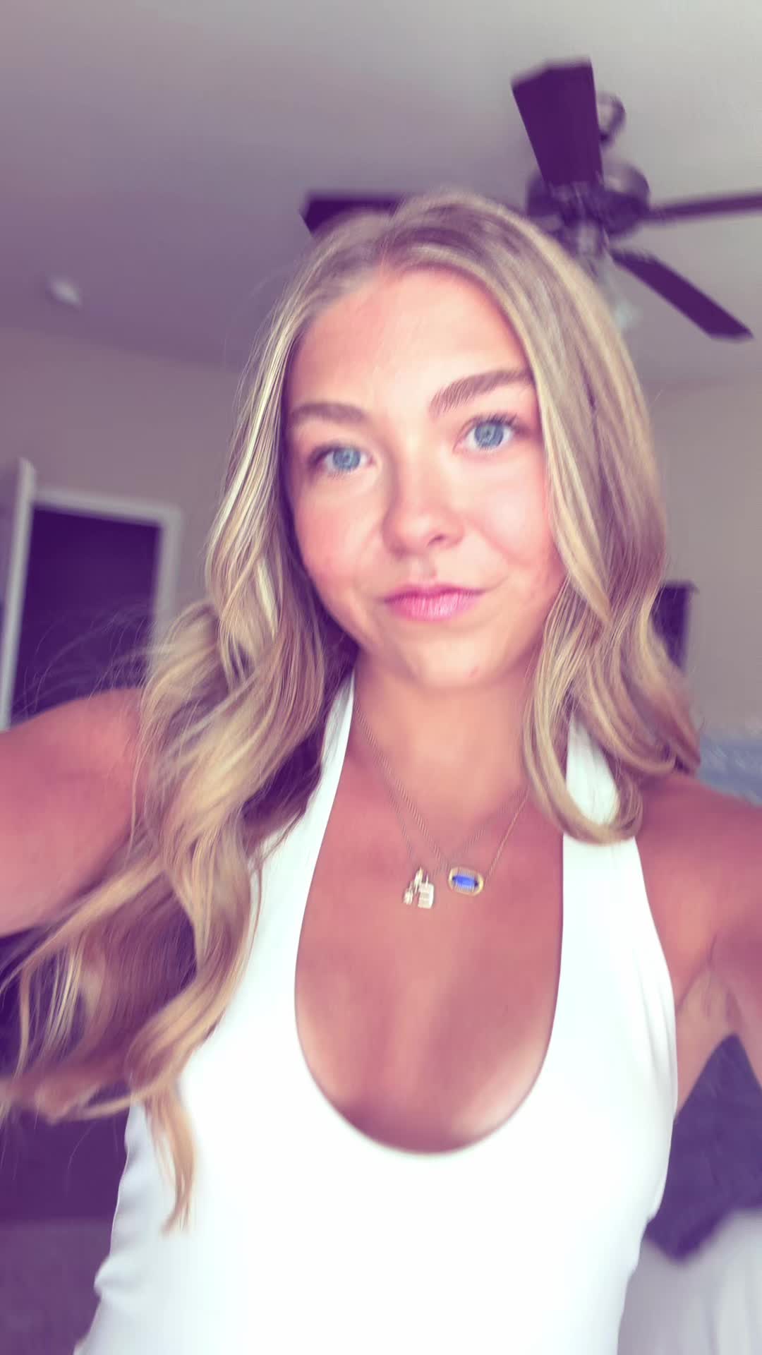 @Ella
