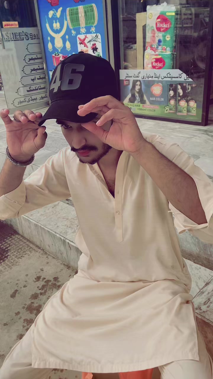 @پاکستانی منڈا