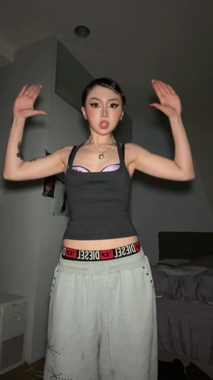 @hotttgirlrainy