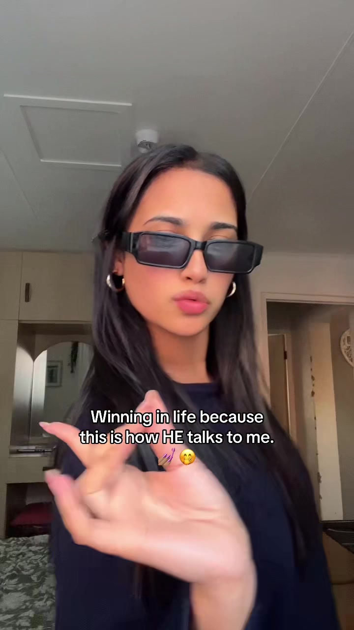 @tiffanyjconstant