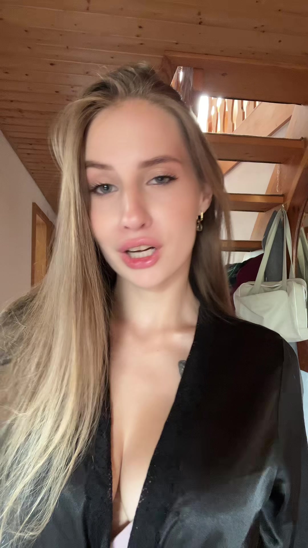 @МАТЬ