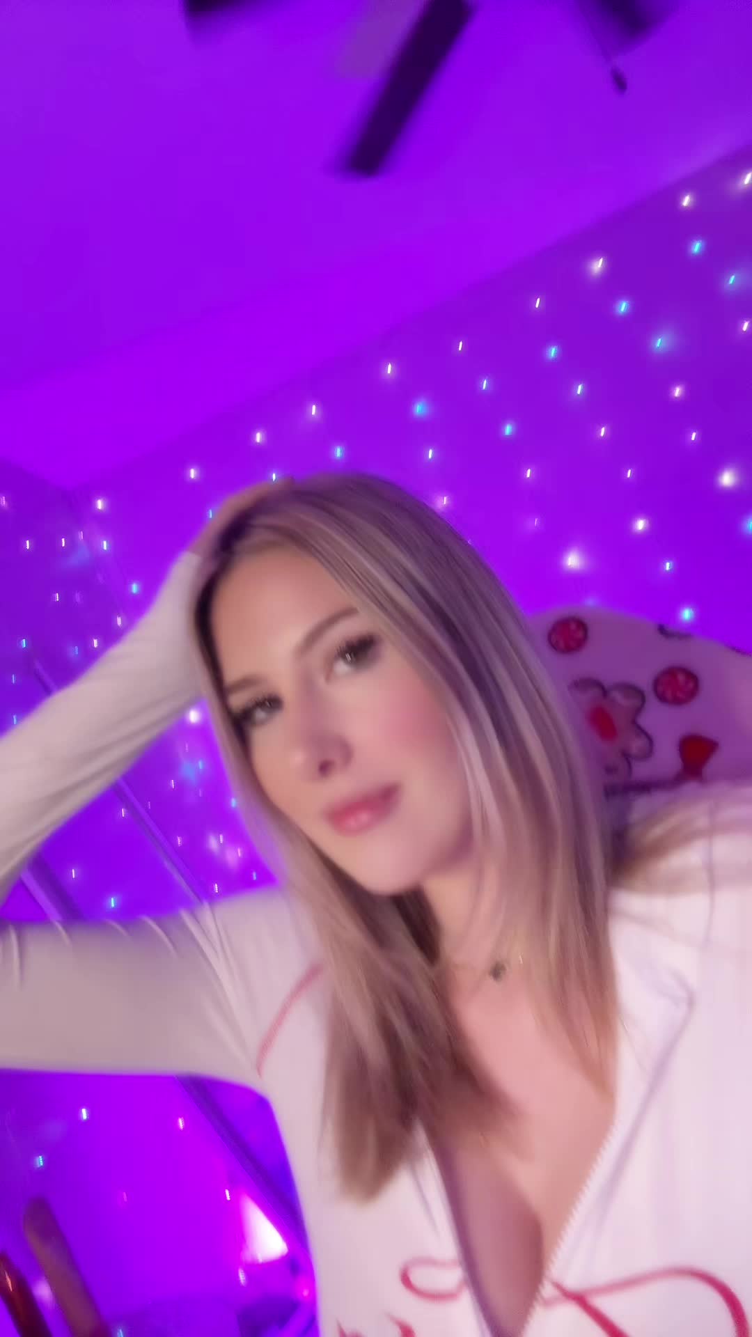 @Bambi🧿