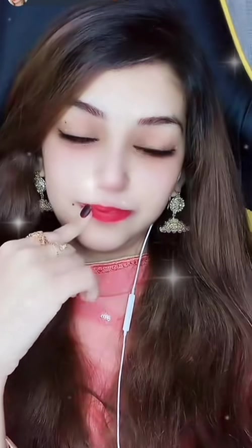 @🫅Kiran👻Ãrmy💪😎AnayaQueen