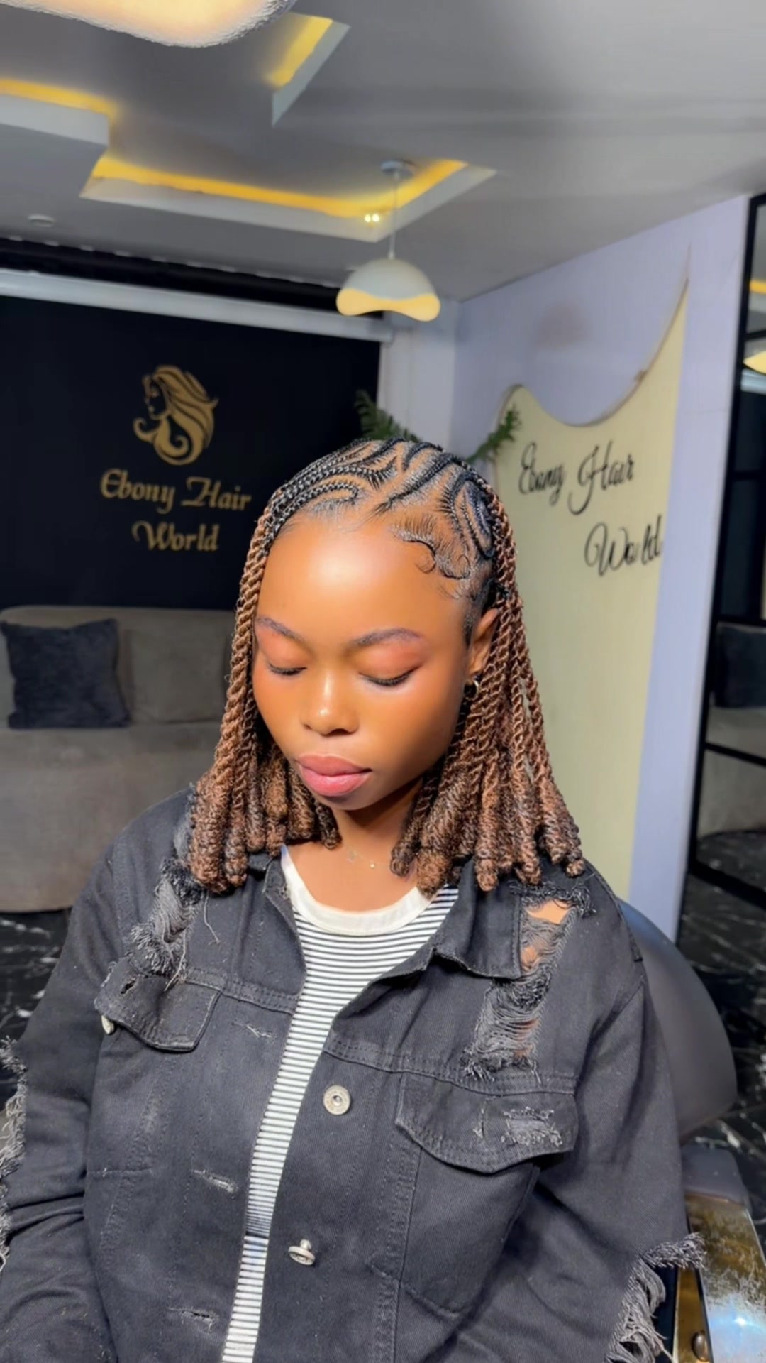 @Ebony hair world