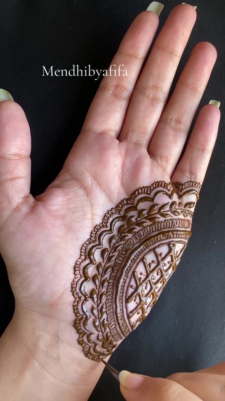 @Afifa_henna
