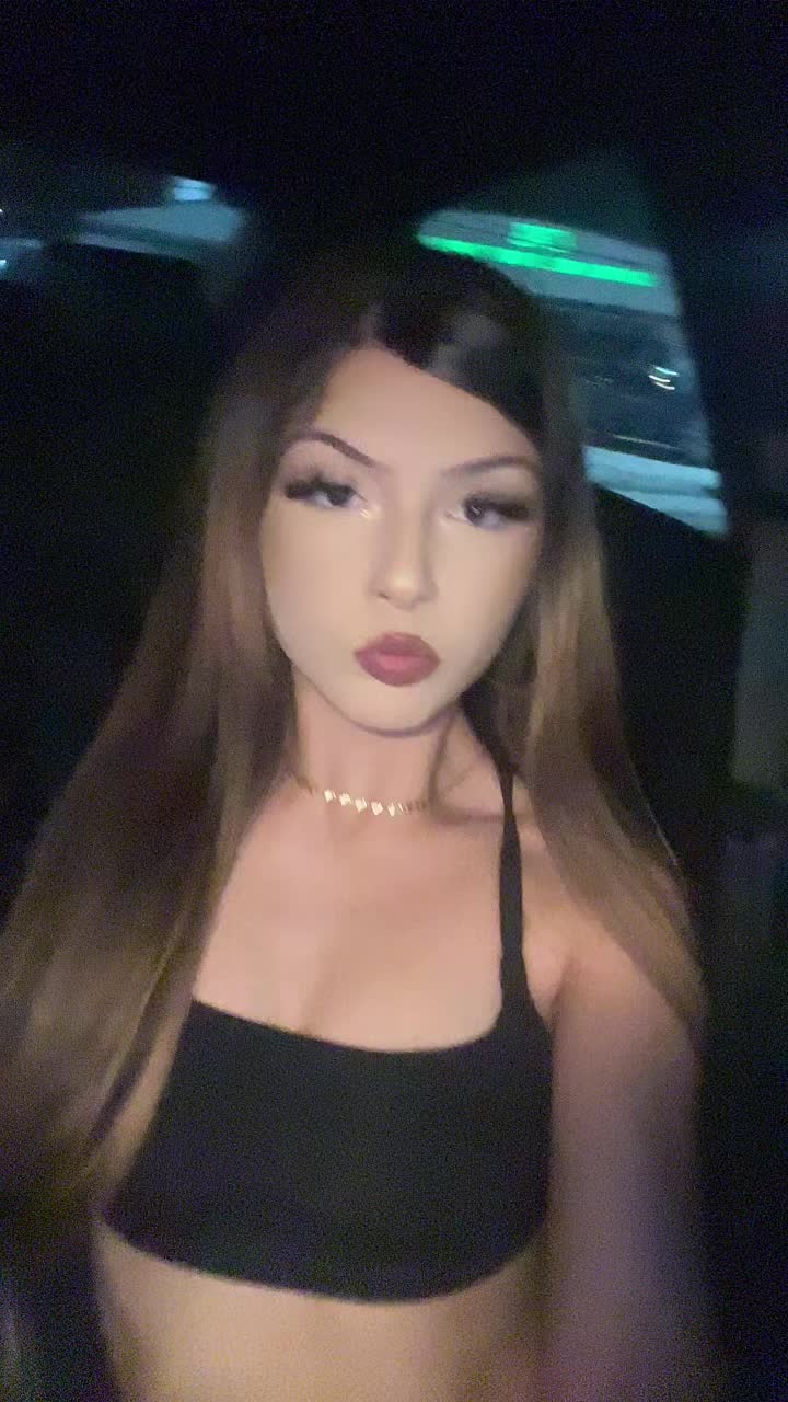 @𝒱𝒾𝒸𝓉𝑜𝓇𝒾𝒶 💲💋🧁