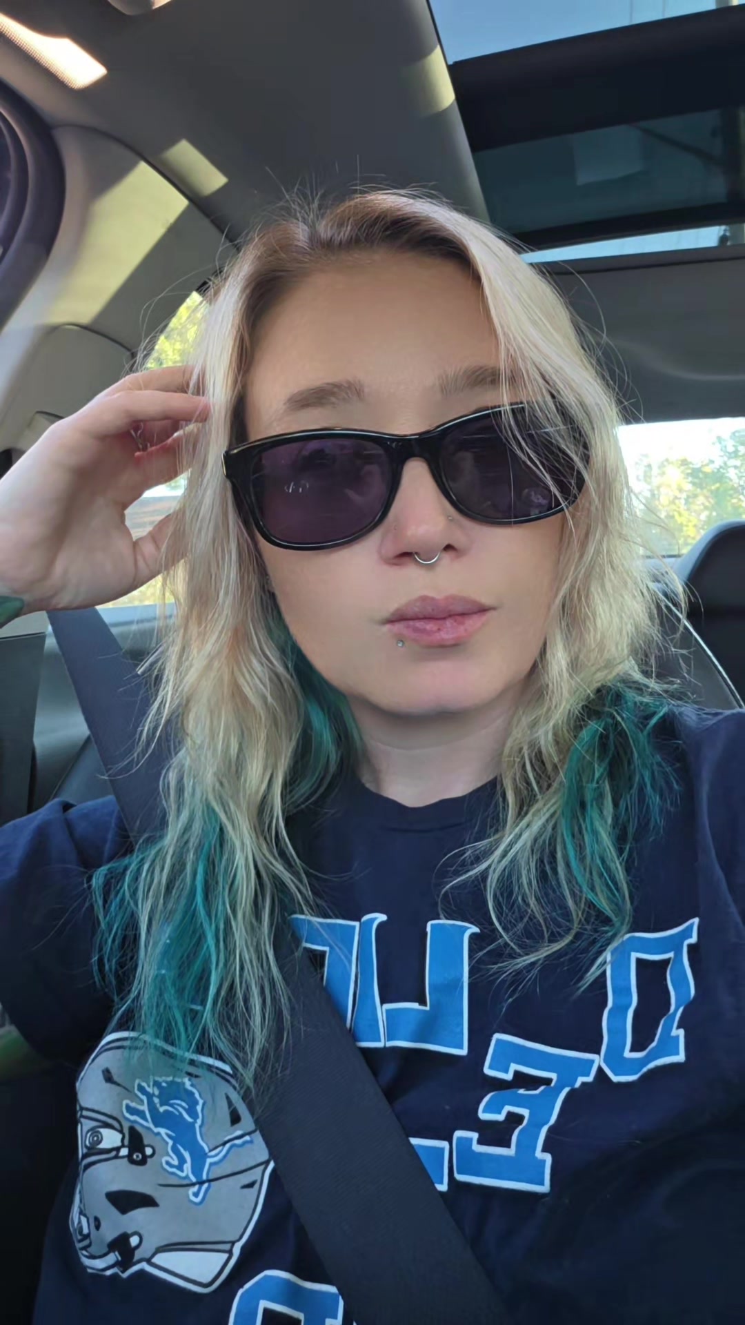 @🧚♀️Amy Ives💜🐤