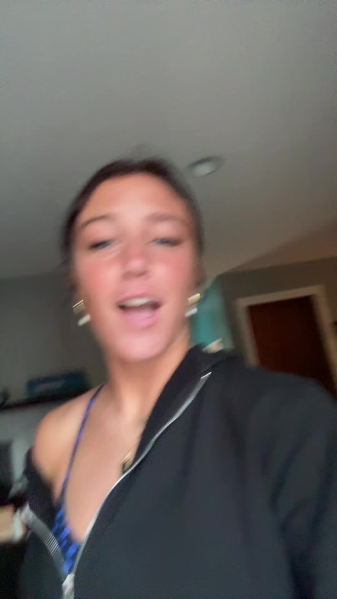 @g