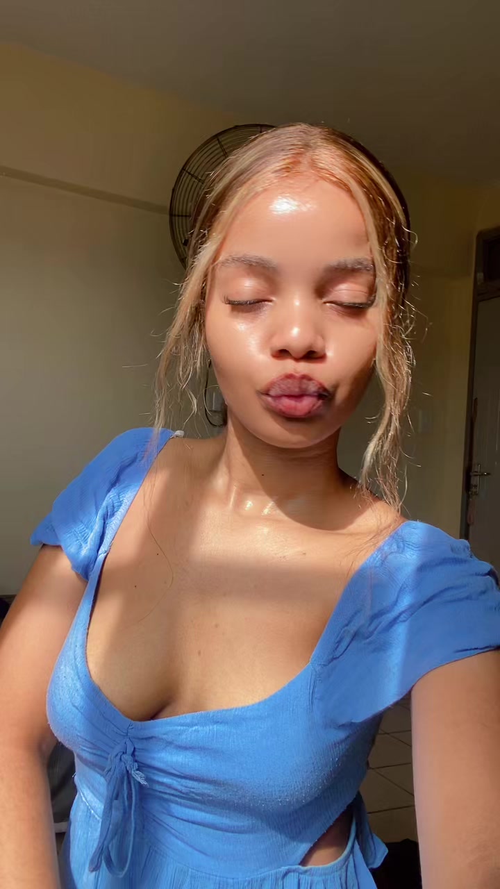 @𝒰𝓇𝒻𝒶𝓋𝐼𝓋𝒾𝓌𝑒🫧🤎