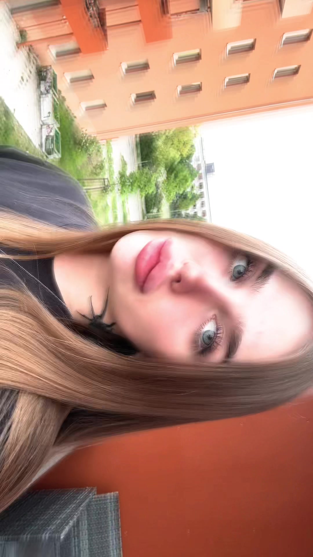 @lanaaaaaxx