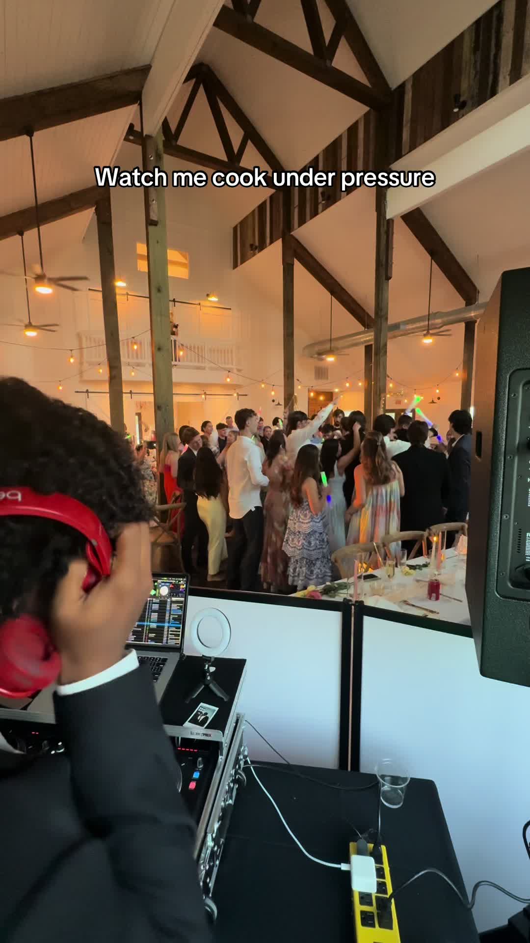 @DJ AI🎧