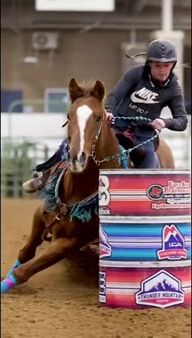 @Bettybarrelracer