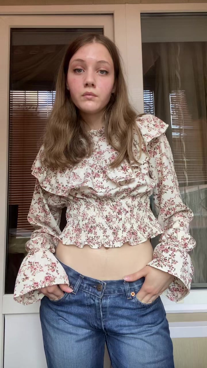 @thelanamog