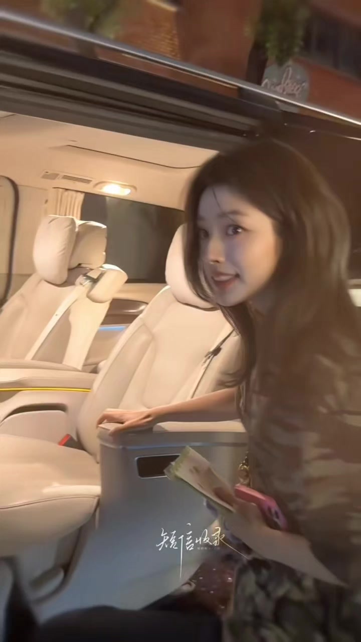 @๐๐๐ฃ๐๐ช