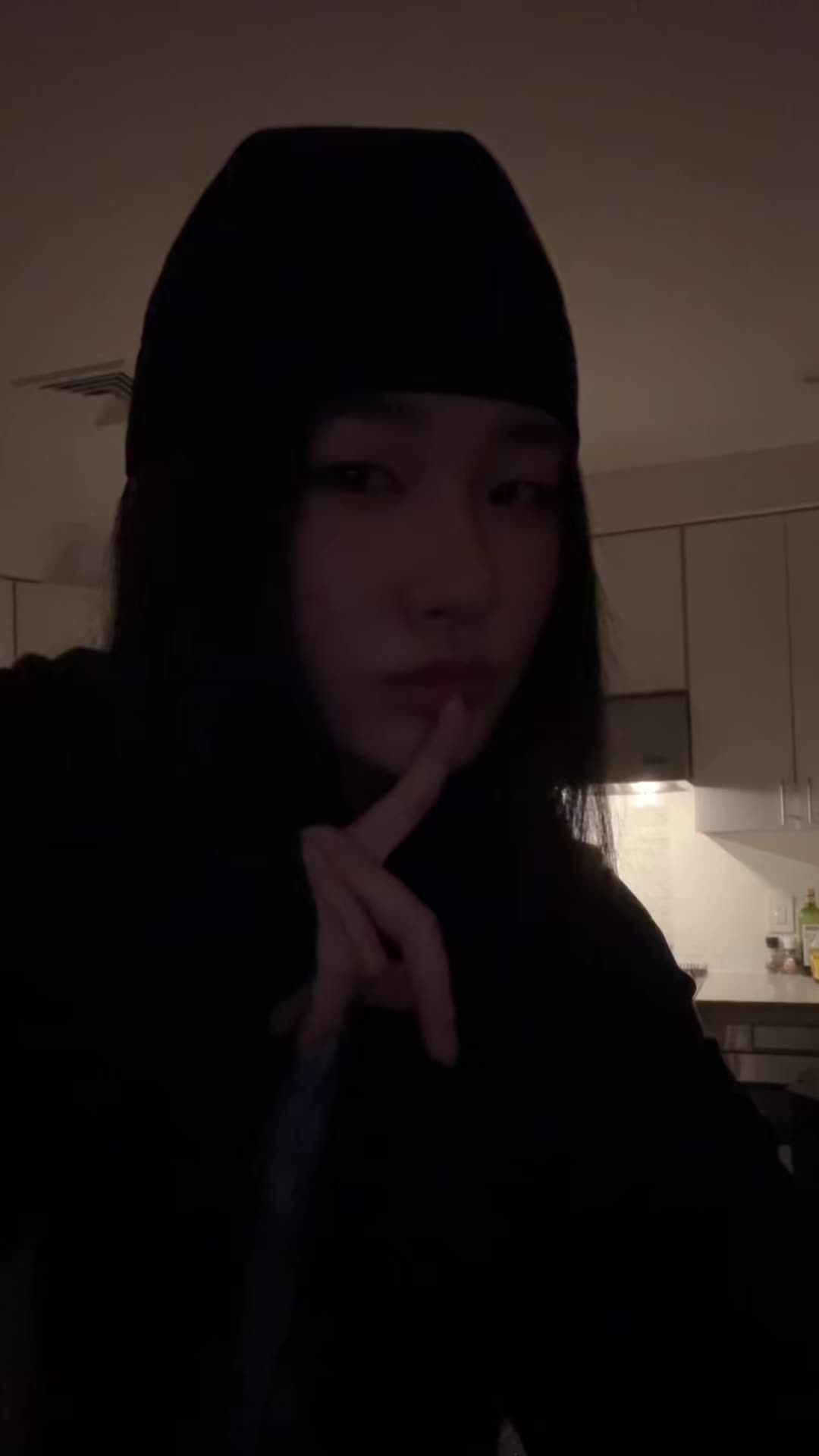 @Bon
