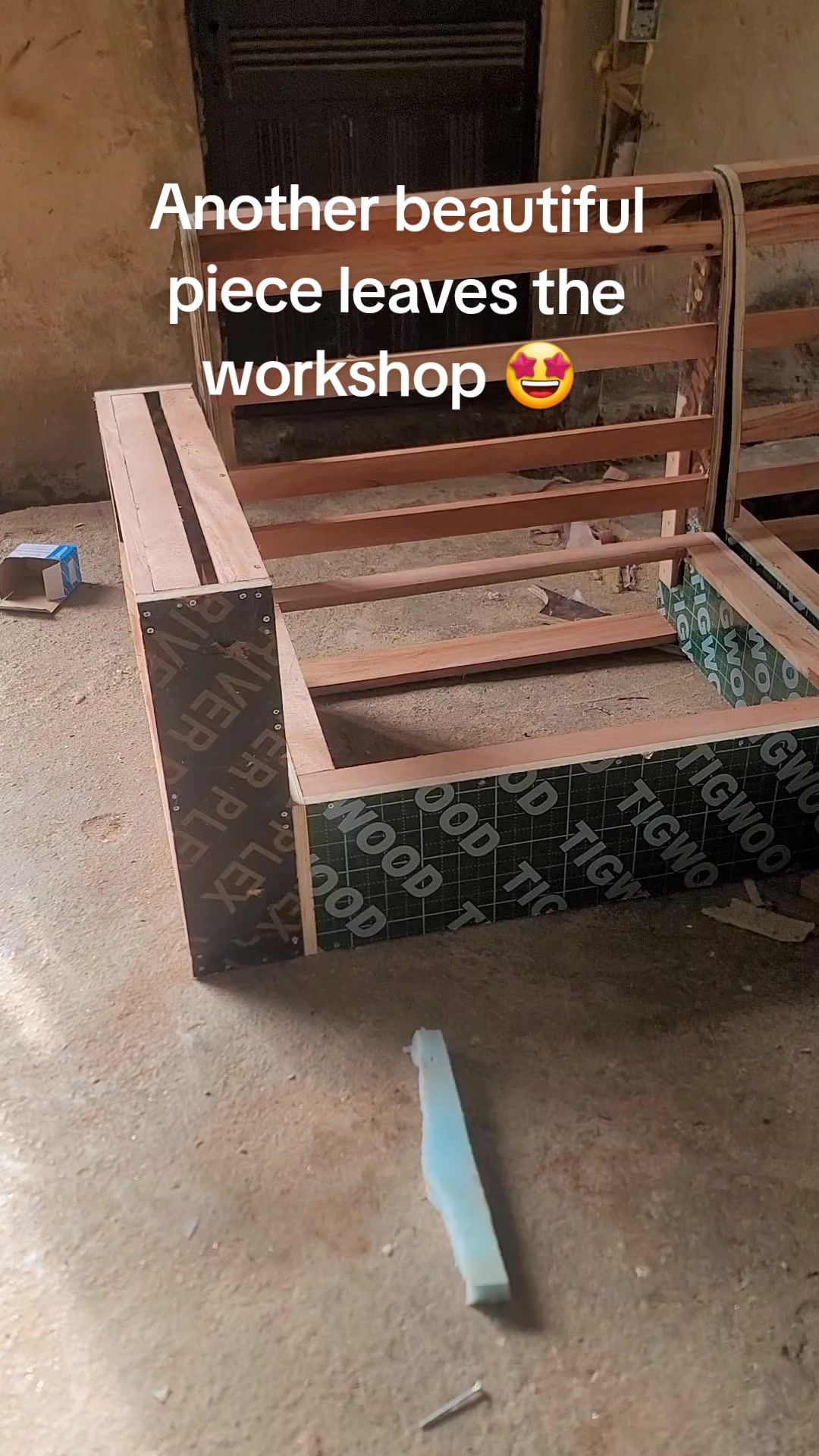 @PRIME GLASS INTERIORS