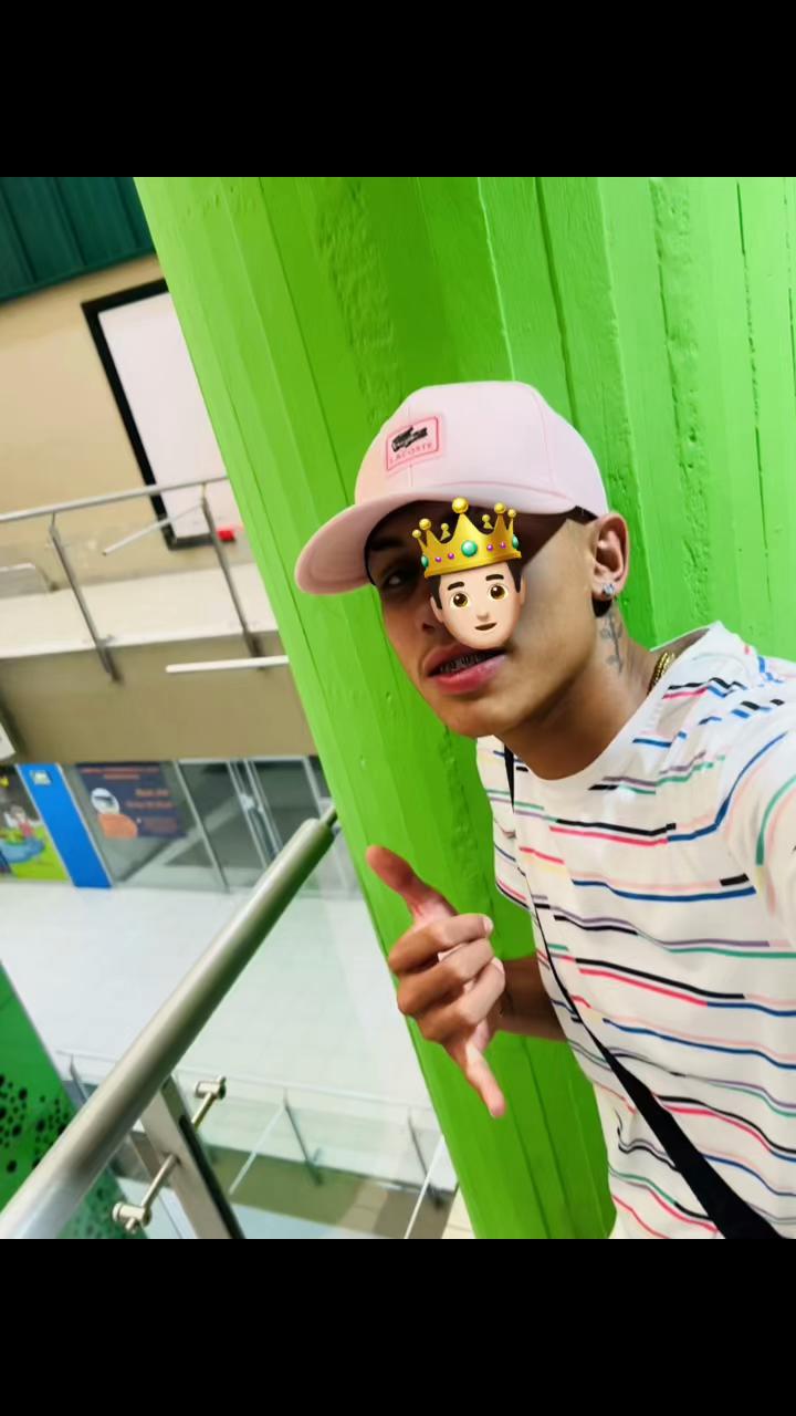 @𝒴.♕
