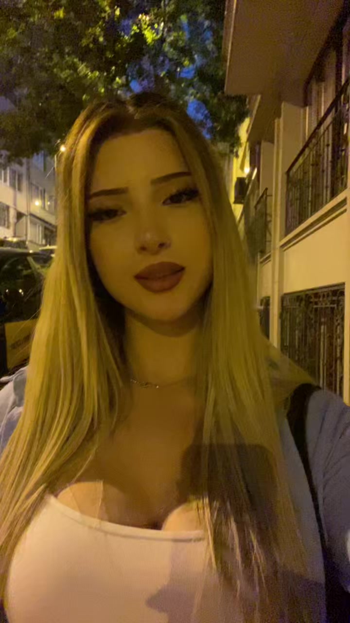 @M🪩