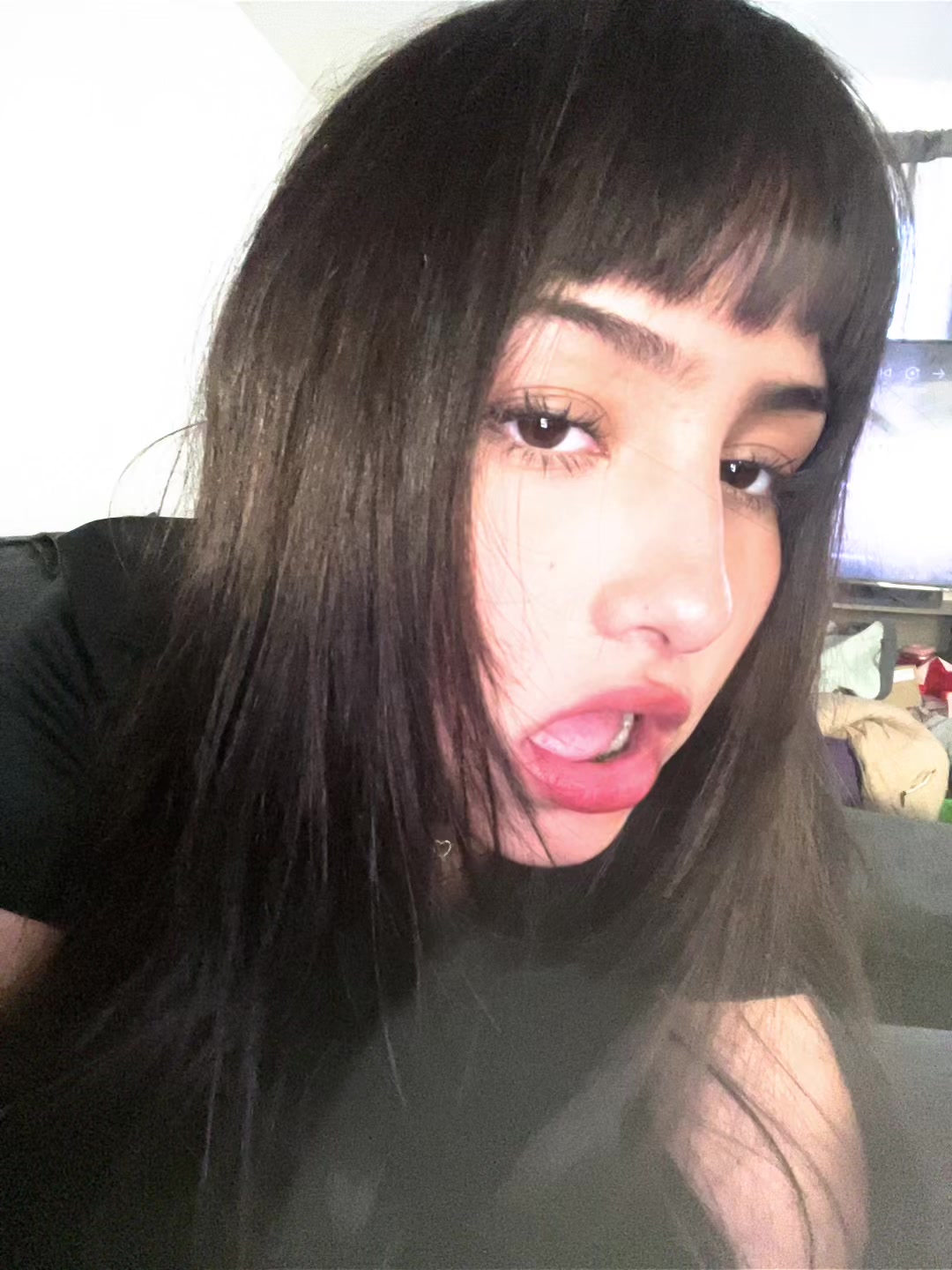 @️