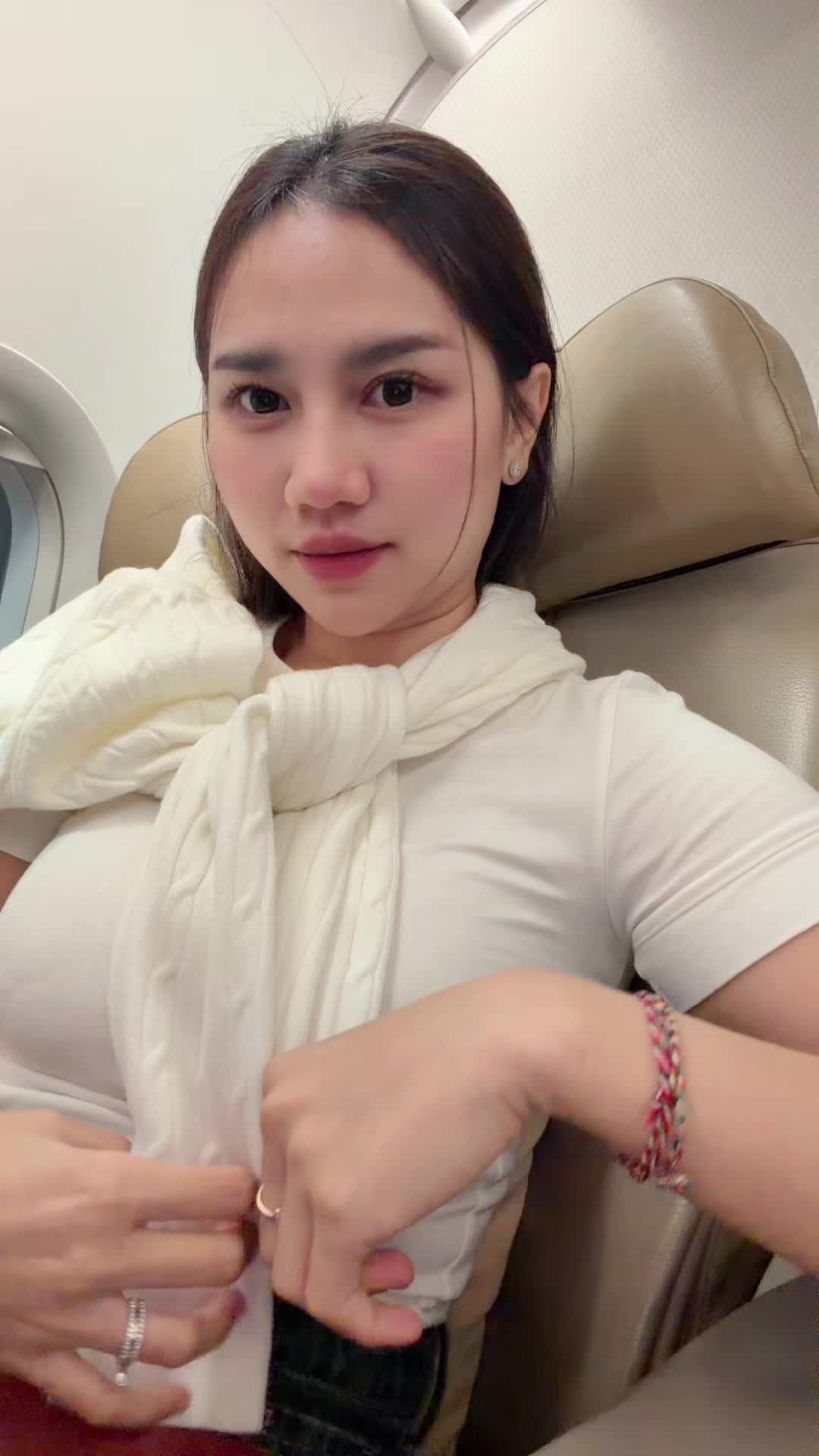 @apriapril