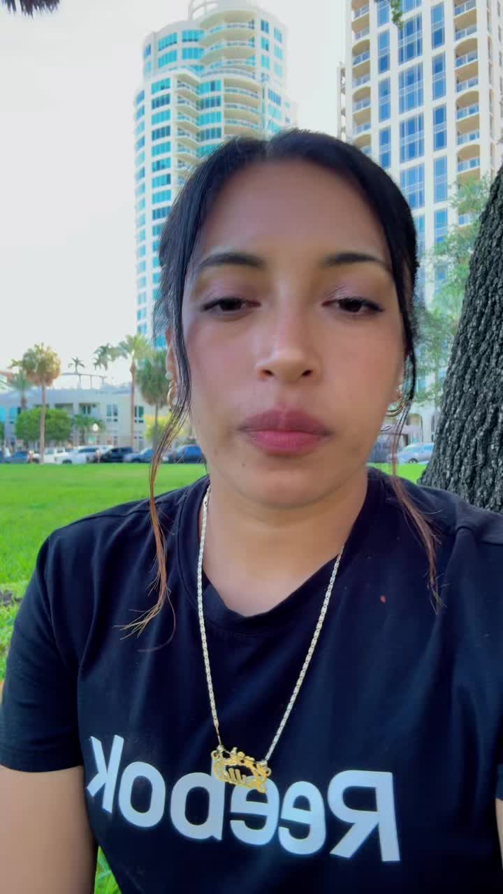 @Julia Marroquín
